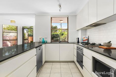 Property photo of 2/4-8 Edgecumbe Avenue Coogee NSW 2034