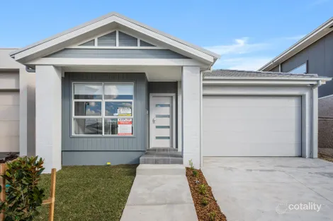 8 Carpenter St, Calderwood, NSW 2527
