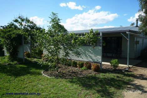 14 Wallace Ct, Glen Aplin, QLD 4381
