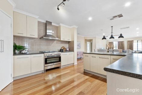 Property photo of 8 Grenache Court Sunbury VIC 3429