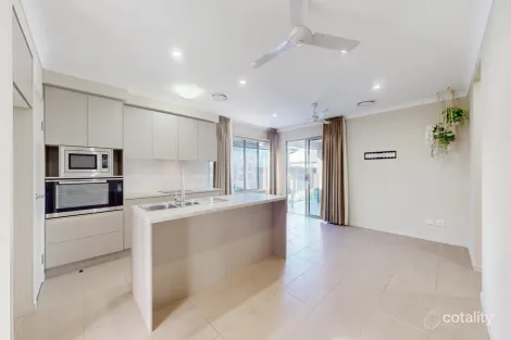 Property photo of 28 Emperor Boulevard Burdell QLD 4818