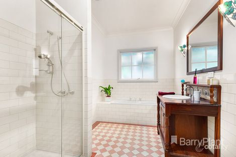 Property photo of 52 Leane Drive Eltham VIC 3095