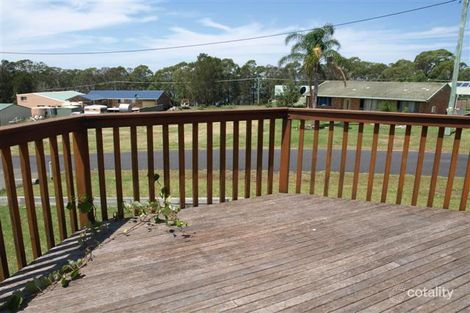 Property photo of 46 Warralong Street Coomba Park NSW 2428