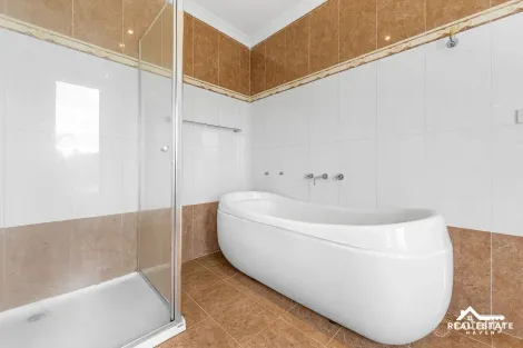 Property photo of 9 Hindmarsh Way Taylors Hill VIC 3037