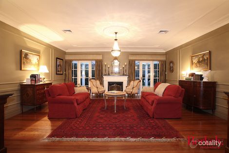Property photo of 14 Tennyson Crescent Forrest ACT 2603