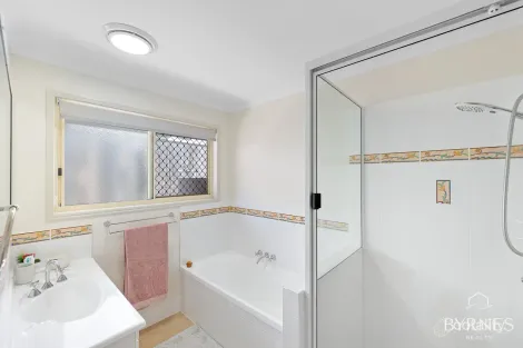 Property photo of 14 Bristol Place Clinton QLD 4680