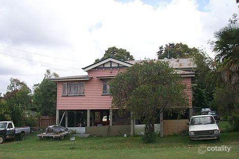 7 Bird St, Bundamba, QLD 4304