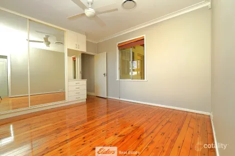 Property photo of 9 Kelly Avenue Griffith NSW 2680