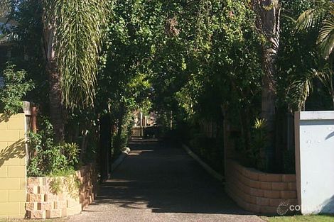 17 Allambi Ave, Broadbeach Waters, QLD 4218