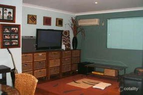 Property photo of 2 Erin Court Boulder WA 6432