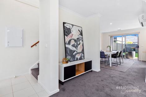 Property photo of 43 Luster Crescent Tarneit VIC 3029
