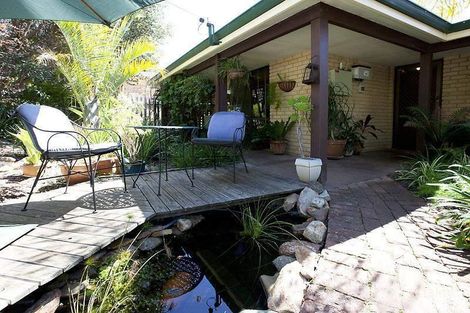 8 Millen St, Mount Nasura, WA 6112