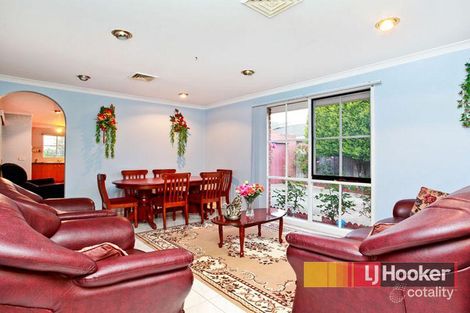 Property photo of 72 Justin Circuit Hampton Park VIC 3976