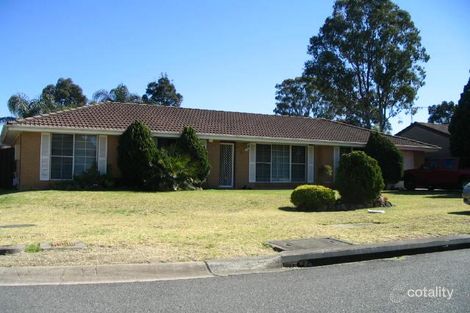 62 Menzies Cct, St Clair, NSW 2759