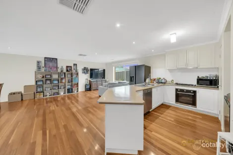 Property photo of 36 Eppalock Drive Manor Lakes VIC 3024