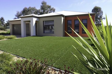 Property photo of 6 Birdie Place Thurgoona NSW 2640