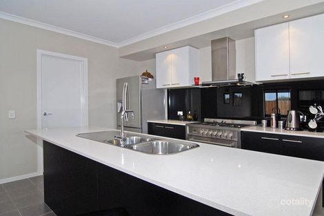 Property photo of 27 Curtain Drive Leopold VIC 3224