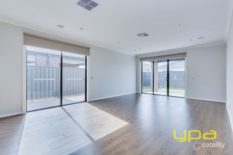Property photo of 67 Lansdowne Parade Tarneit VIC 3029