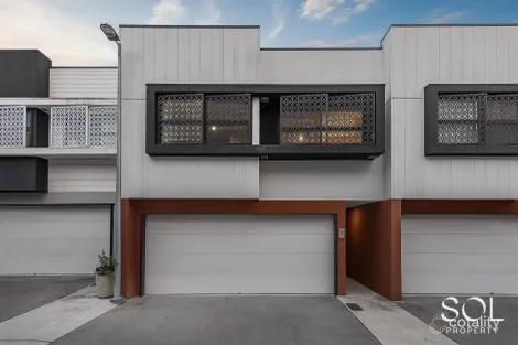 5/19 EMINENCE LANE, BRIDGEMAN DOWNS, QLD 4035
