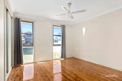Property photo of 39 Lae Road Holsworthy NSW 2173