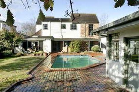 Property photo of 17 Faversham Road Canterbury VIC 3126