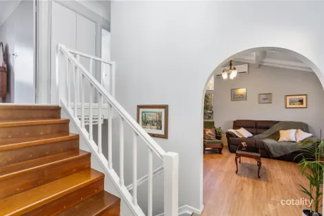 Property photo of 2 Plucks Road Arana Hills QLD 4054