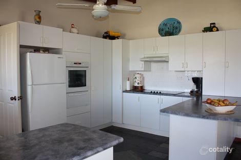 Property photo of 36 Manyana Drive Manyana NSW 2539