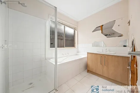 Property photo of 4 Grevillea Street Keysborough VIC 3173