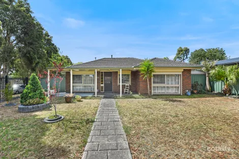 Property photo of 29 Endeavour Drive Cranbourne North VIC 3977