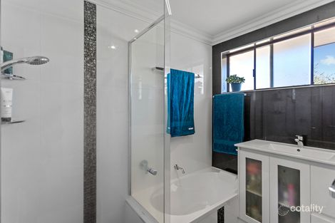 Property photo of 4 Commodore Parade Andrews Farm SA 5114