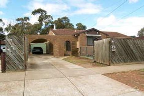 32 Riddle Dr, Melton, VIC 3337
