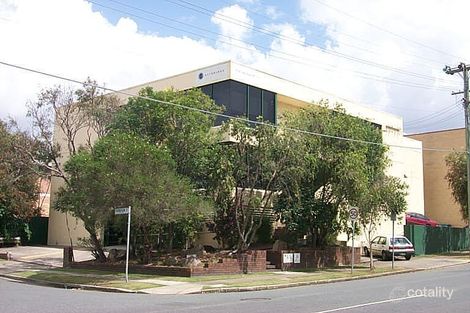 18 Heussler Tce, Milton, QLD 4064