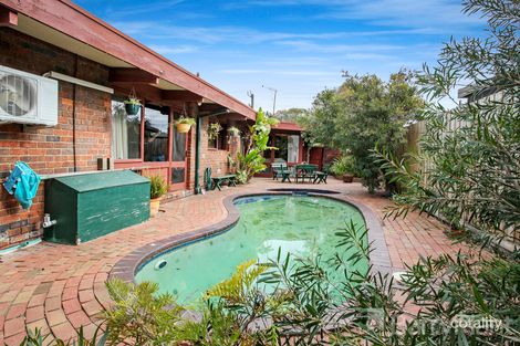 Property photo of 15 Elmhurst Road Gladstone Park VIC 3043