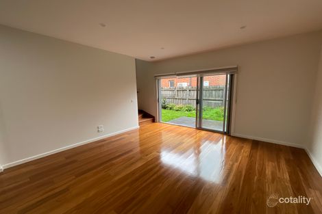 Property photo of 2/28 Curie Avenue Oak Park VIC 3046
