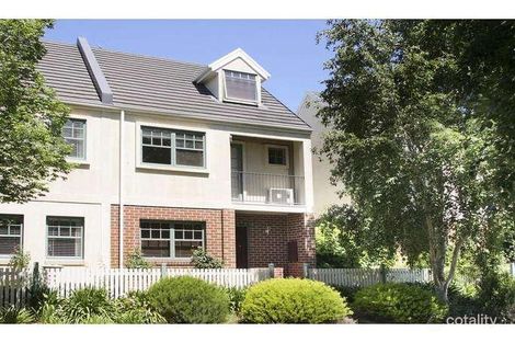 Property photo of 18 Gardner Lane Kensington VIC 3031