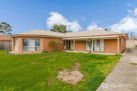 8 Toolern St, Melton South, VIC 3338