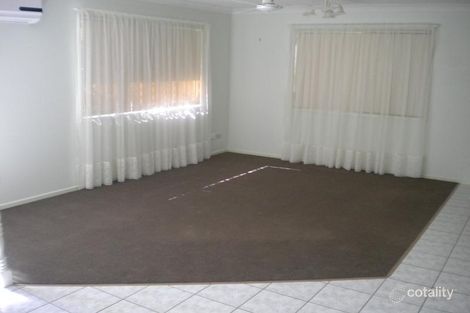 2 Headsail Dr, Banksia Beach, QLD 4507