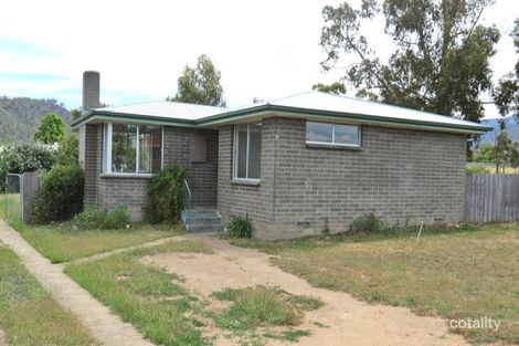 9 Henry Cres, New Norfolk, TAS 7140