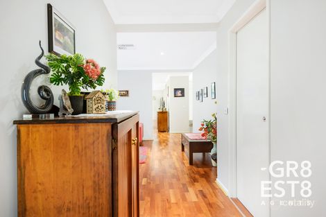 14 Aylesbury Ct, Hampton Park, VIC 3976