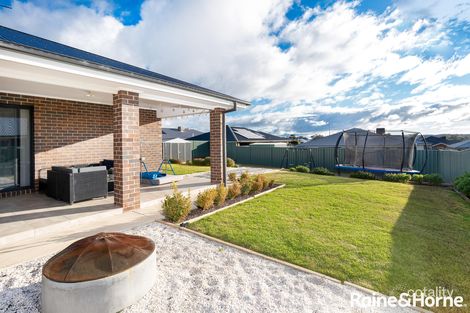 Property photo of 38 Melaleuca Drive Forest Hill NSW 2651