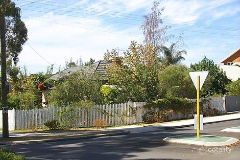 40 Mckimmie Rd, Palmyra, WA 6157