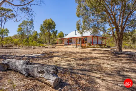 Property photo of 52 Doolan Crescent Heathcote VIC 3523