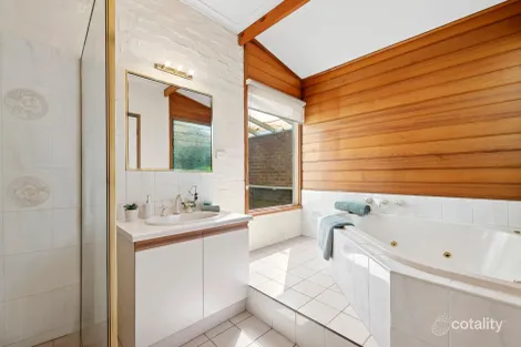 Property photo of 3 Murray Close Frankston VIC 3199