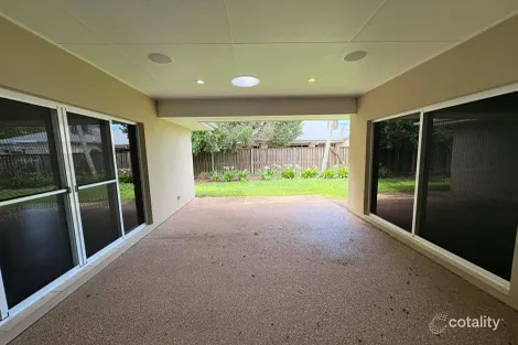 Property photo of 4 Bilgola Place Blacks Beach QLD 4740