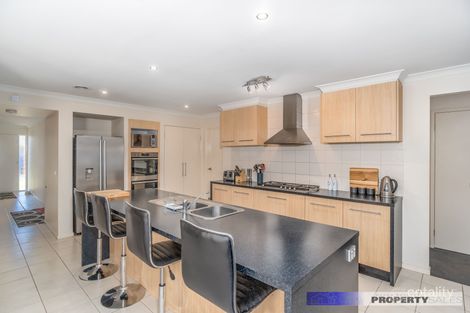 Property photo of 4 Crombe Court Newborough VIC 3825