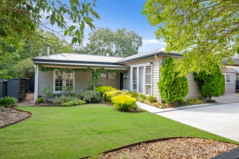 52 WITHERS LANE, MANSFIELD, VIC 3722