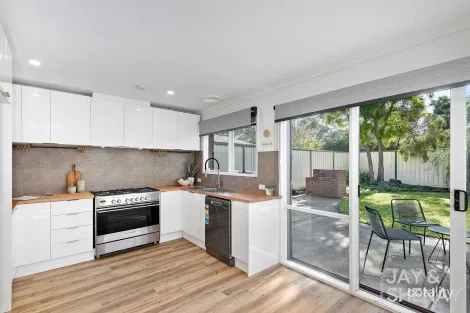 Property photo of 20 Eildon Road Endeavour Hills VIC 3802