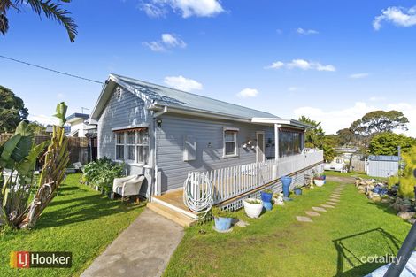 Property photo of 28 West Crescent Lakes Entrance VIC 3909