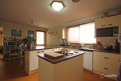 Property photo of 2 Snipe Place Ingleburn NSW 2565