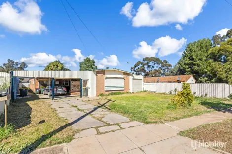 Property photo of 4 Rosewarne Crescent Davoren Park SA 5113
